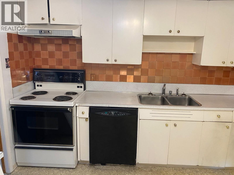 2130 CRAIGEN Avenue, Coquitlam, V3K1W6 | Image 2