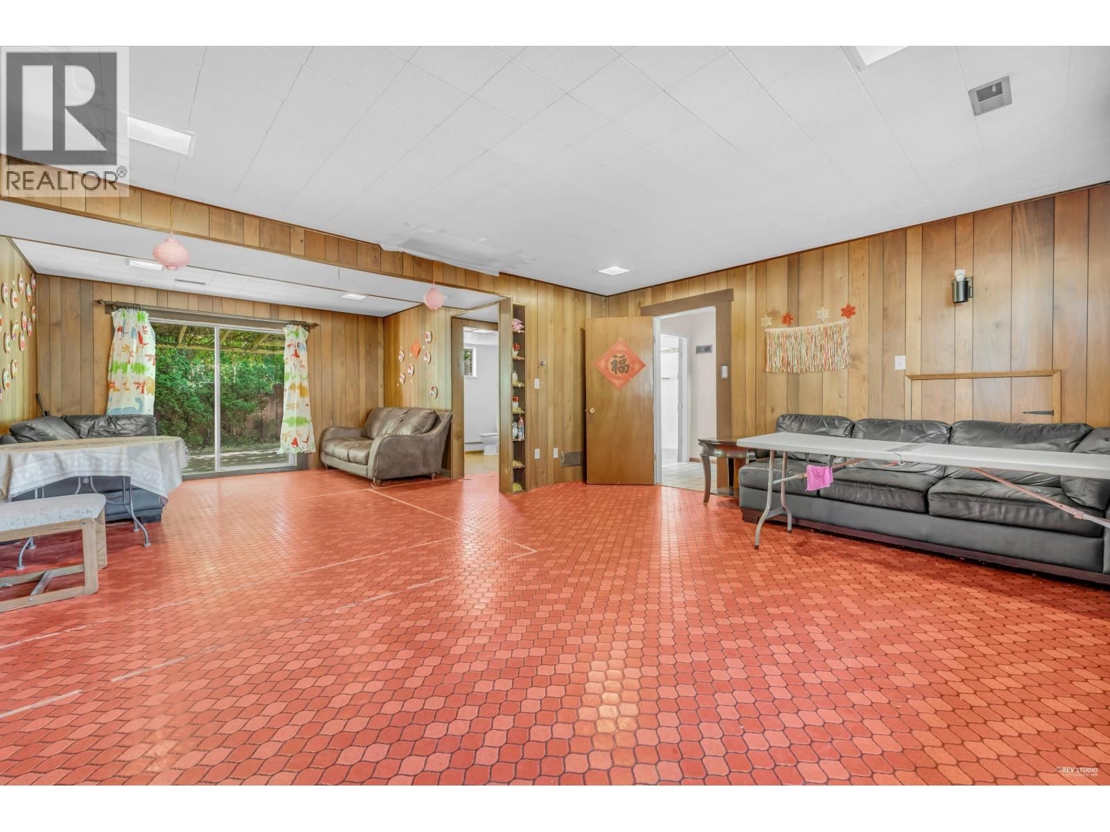 9040 GLENALLAN GATE Image 19