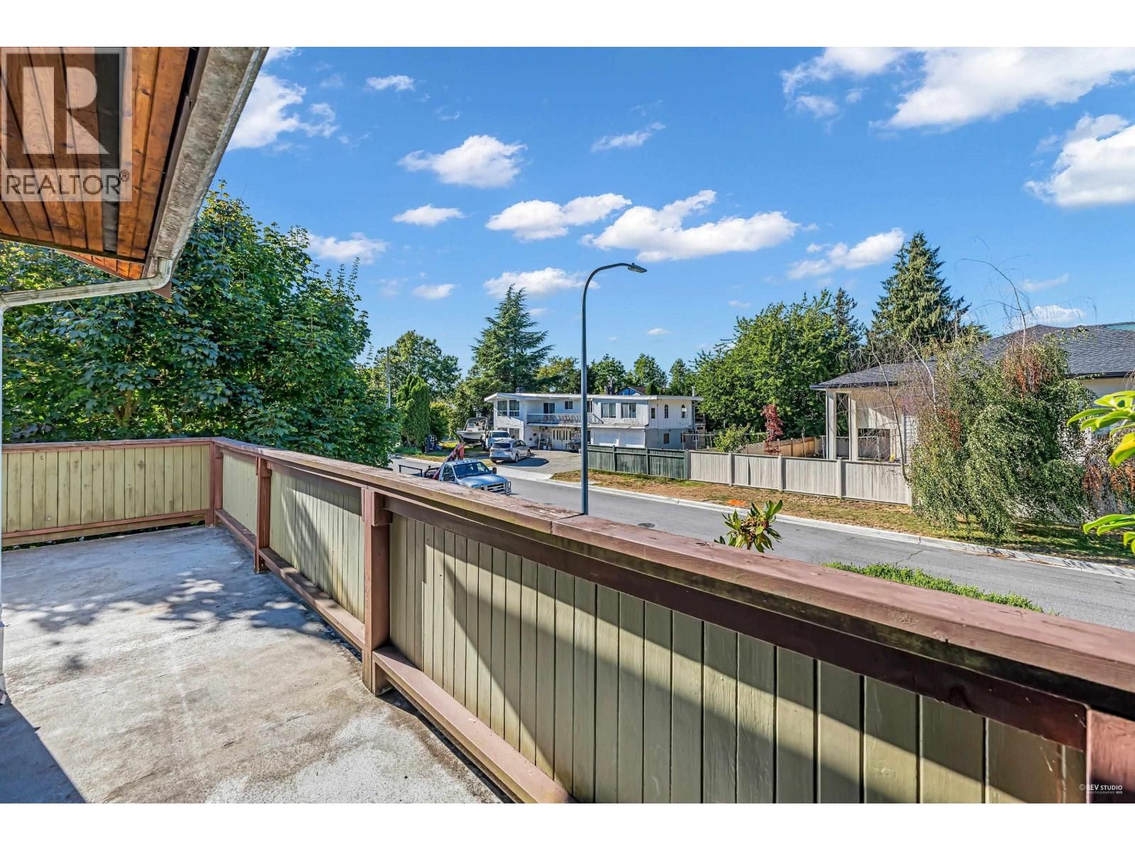 9040 GLENALLAN GATE Image 24