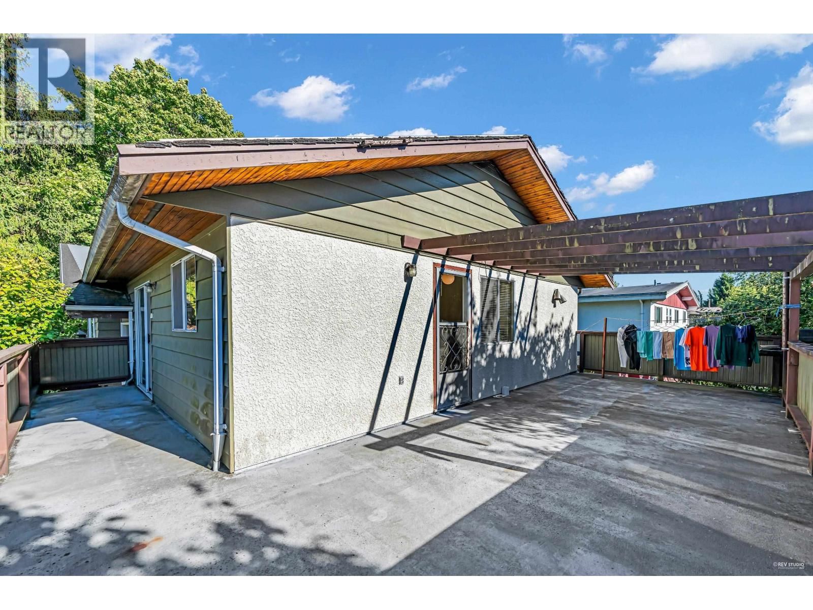 9040 GLENALLAN GATE Image 25