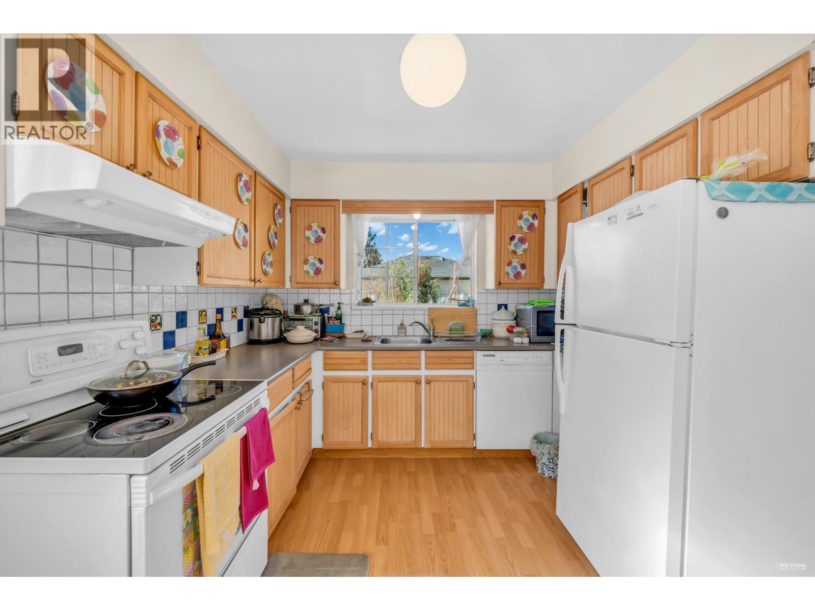 9040 GLENALLAN GATE Image 7