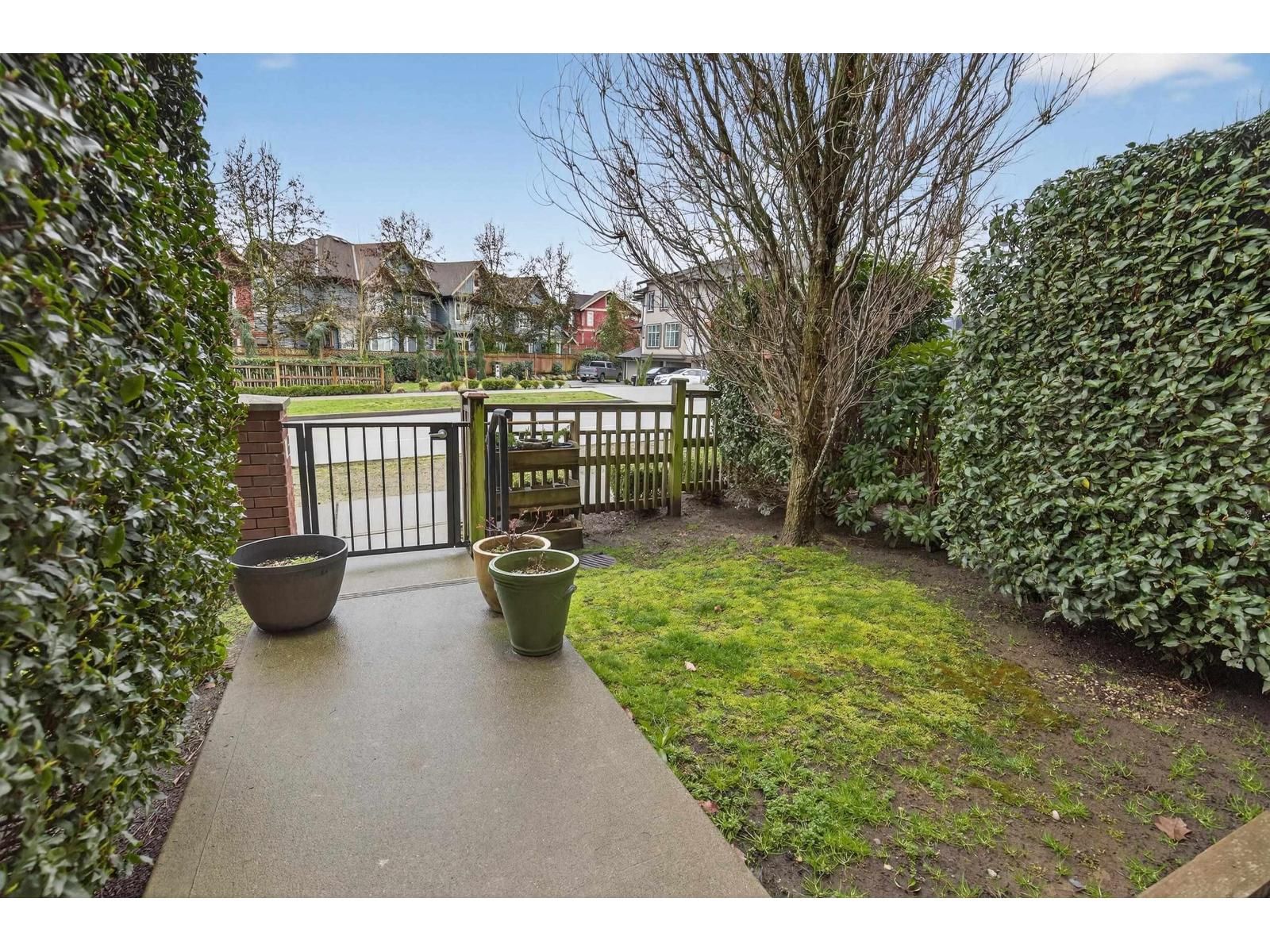 101 - 19201 66A AVENUE Image 32