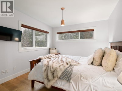 1087 MADELEY Place | Whistler British Columbia | Slide Image Thirty-two