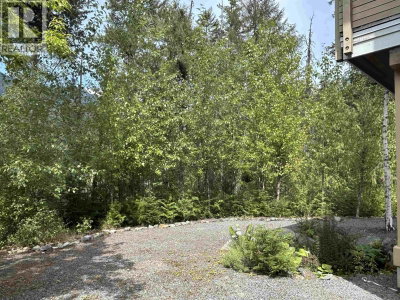 1087 MADELEY Place | Whistler British Columbia | Slide Image Seven