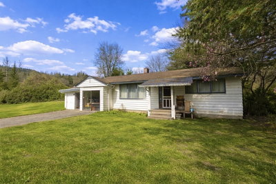 37795 NORTH PARALLEL Road | Abbotsford British Columbia | Slide Image Three