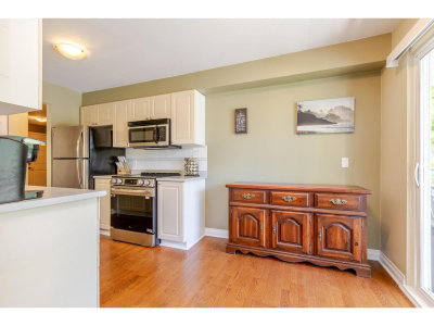 20433 53 Avenue | Langley British Columbia | Slide Image Twelve