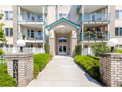 20433 53 Avenue | Langley British Columbia | Slide Image Two