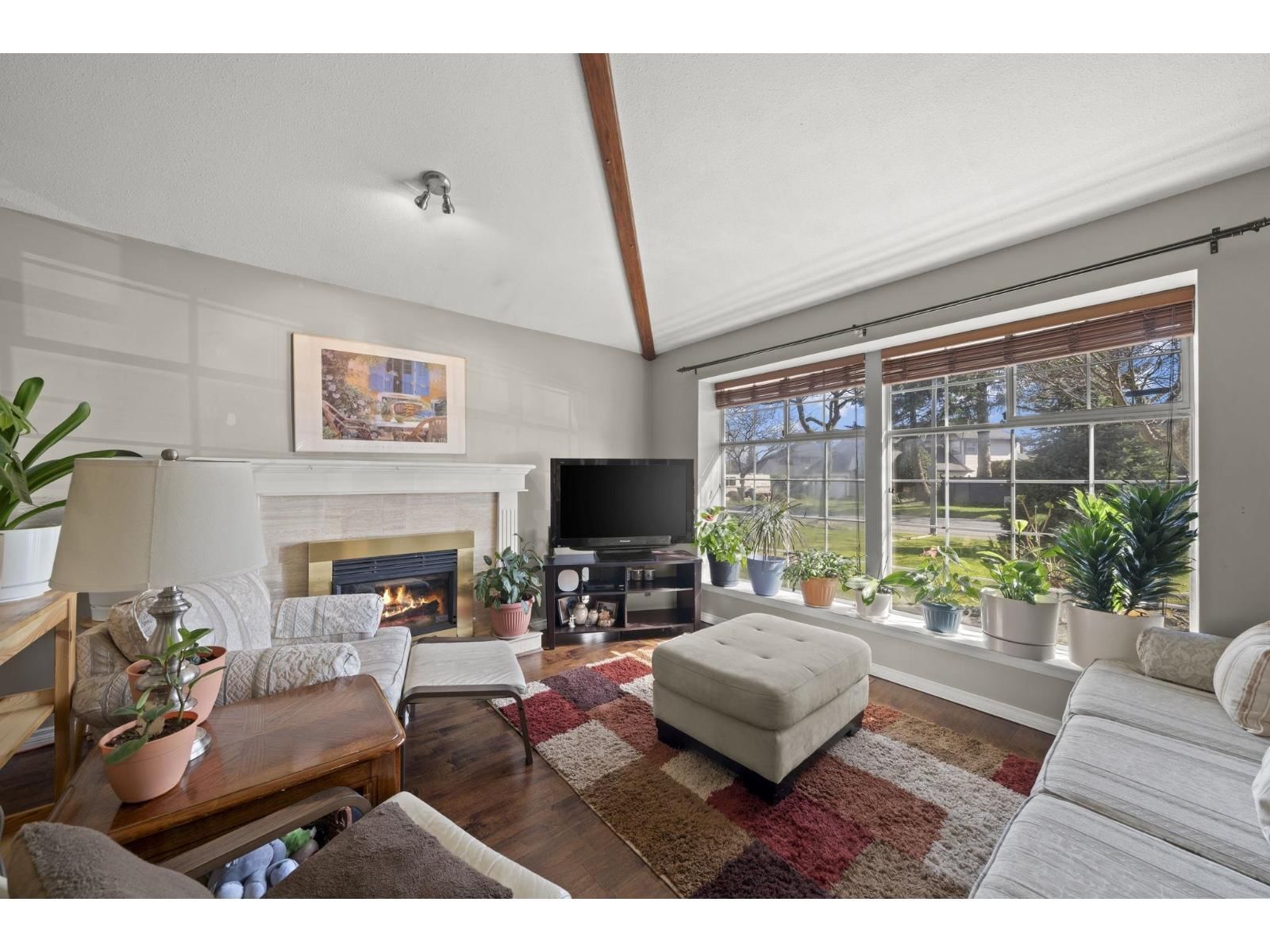 8891 157 STREET Image 3