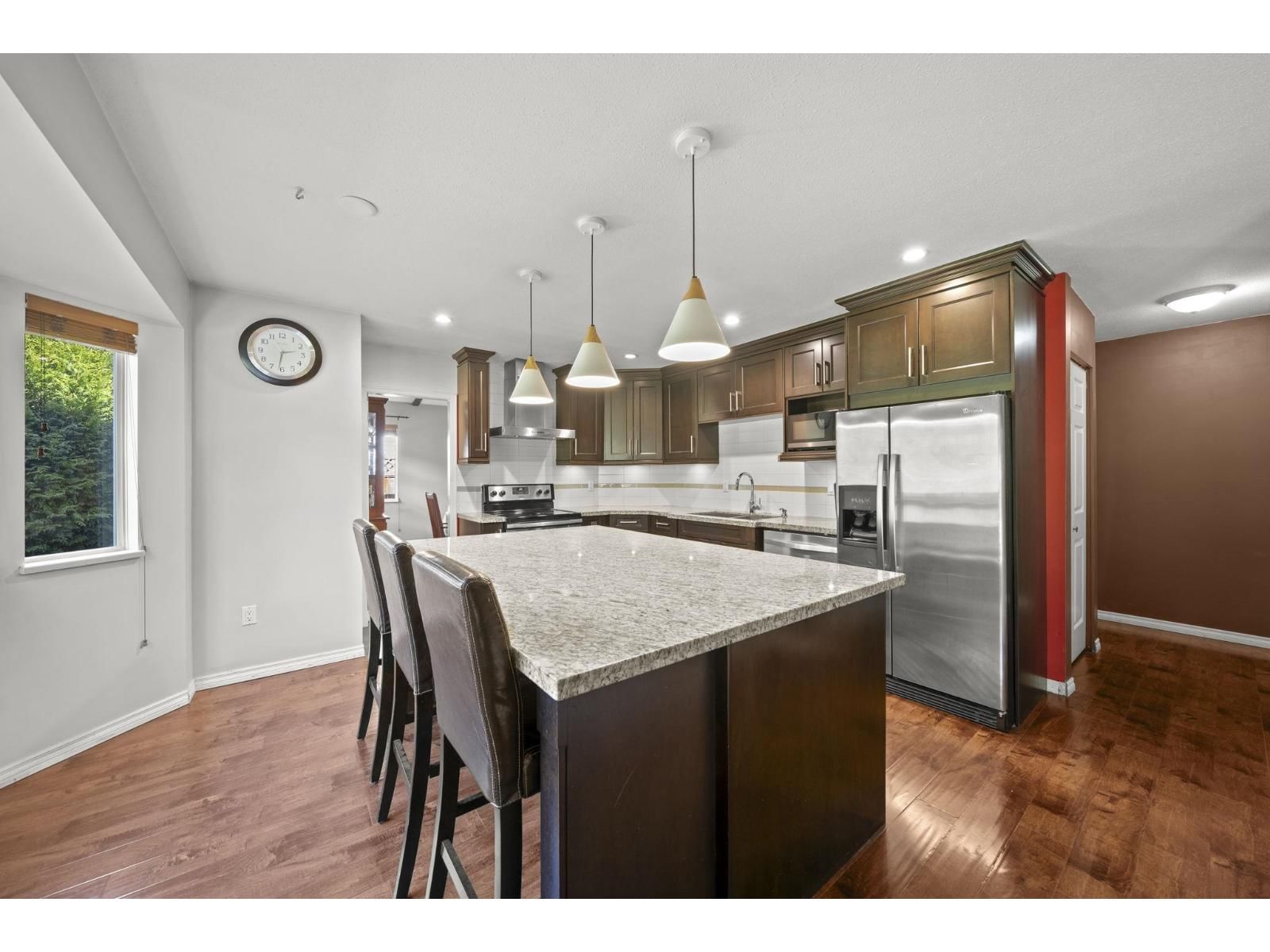 8891 157 STREET Image 8