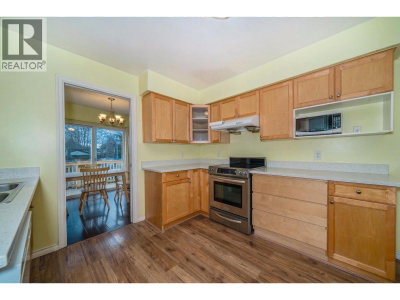 4831 FOXGLOVE Crescent | Richmond British Columbia | Slide Image Nine