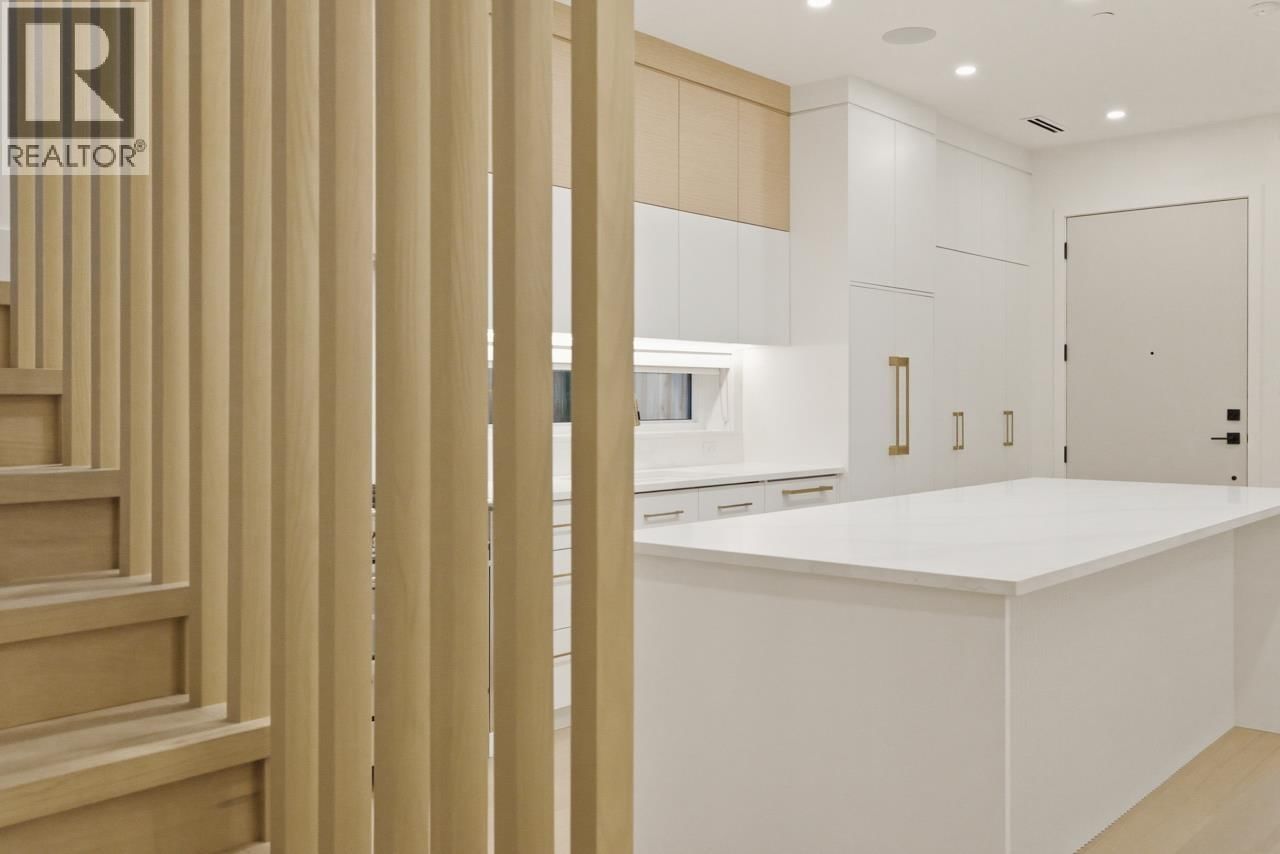 1 - 810 22ND AVENUE Image 21