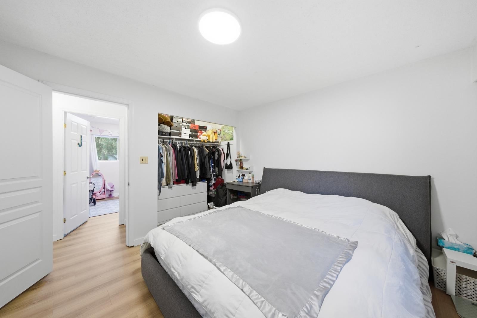 20037 37A AVENUE Image 17