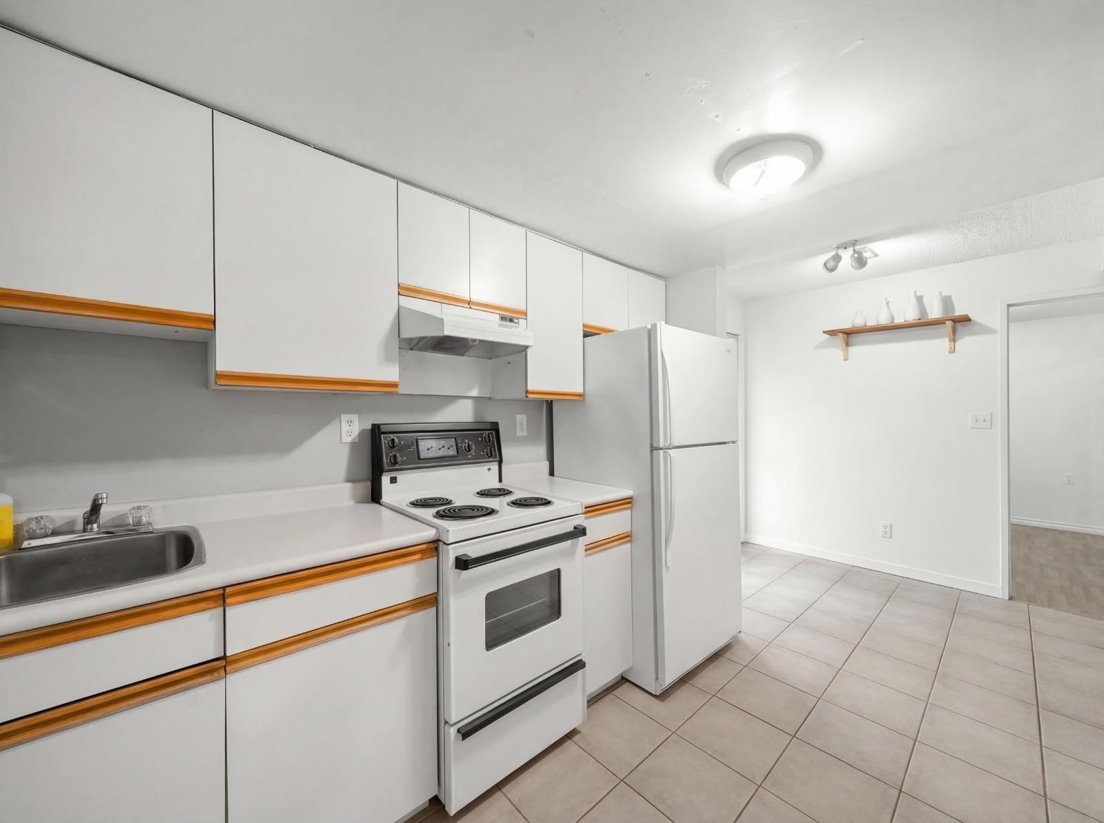 20037 37A AVENUE Image 25