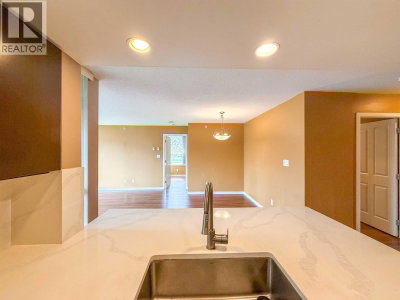 295 GUILDFORD Way | Port Moody British Columbia | Slide Image Six