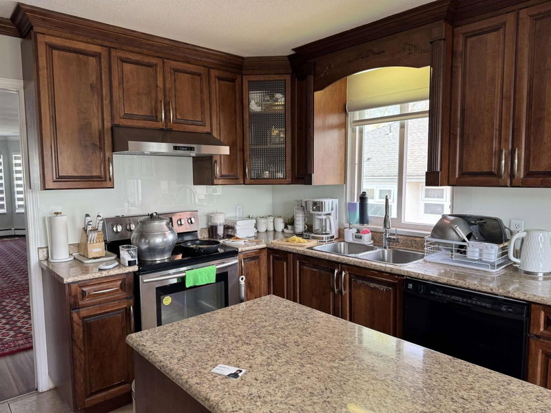 13496 84A Avenue, Surrey, V3W0T8 | Image 2