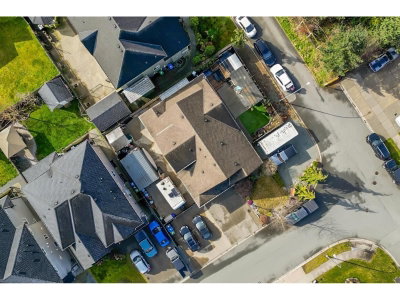 27858 LEDUNNE Avenue | Abbotsford British Columbia | Slide Image Thirty-eight