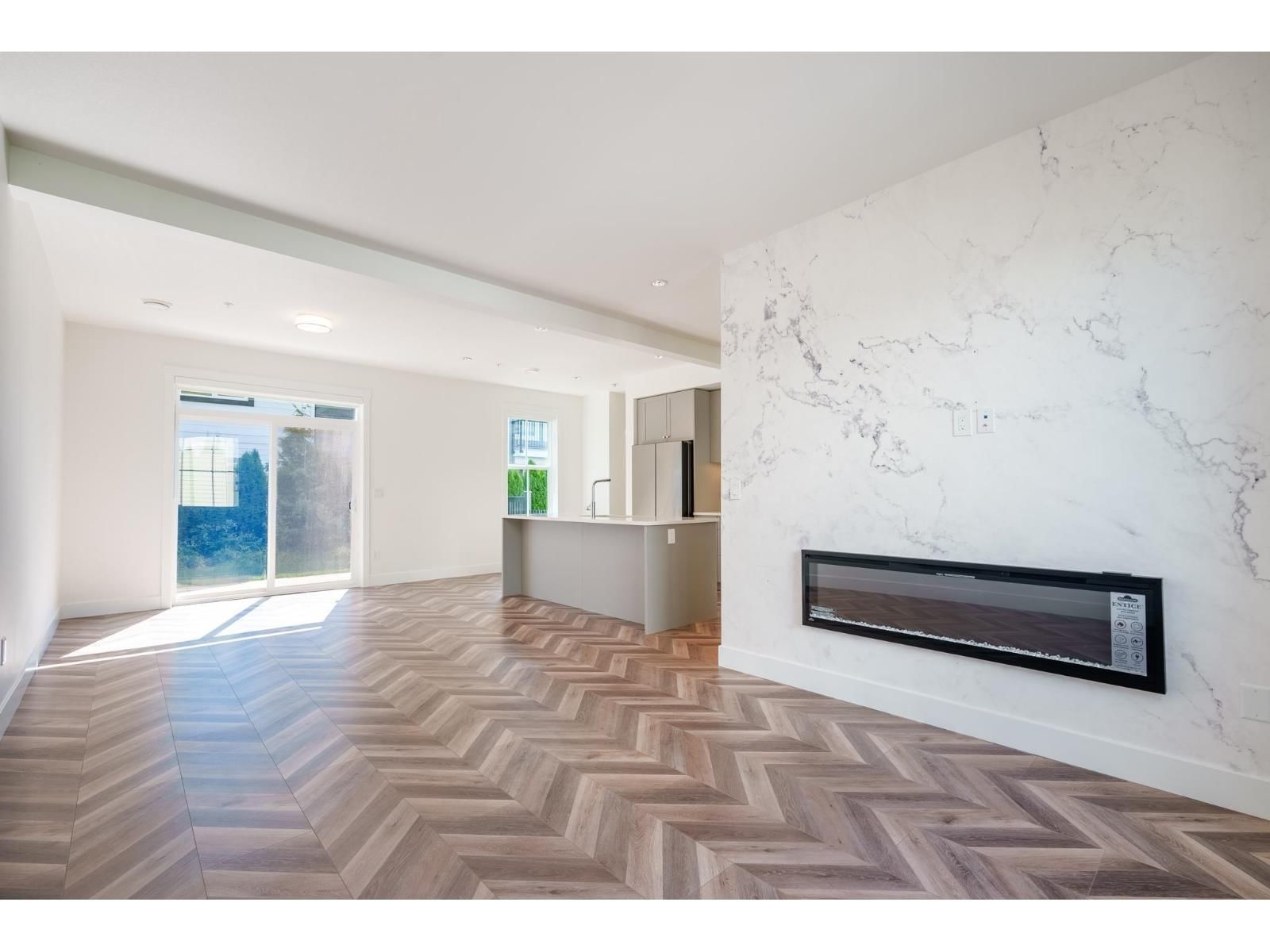 37 - 20246 81 AVENUE Image 13