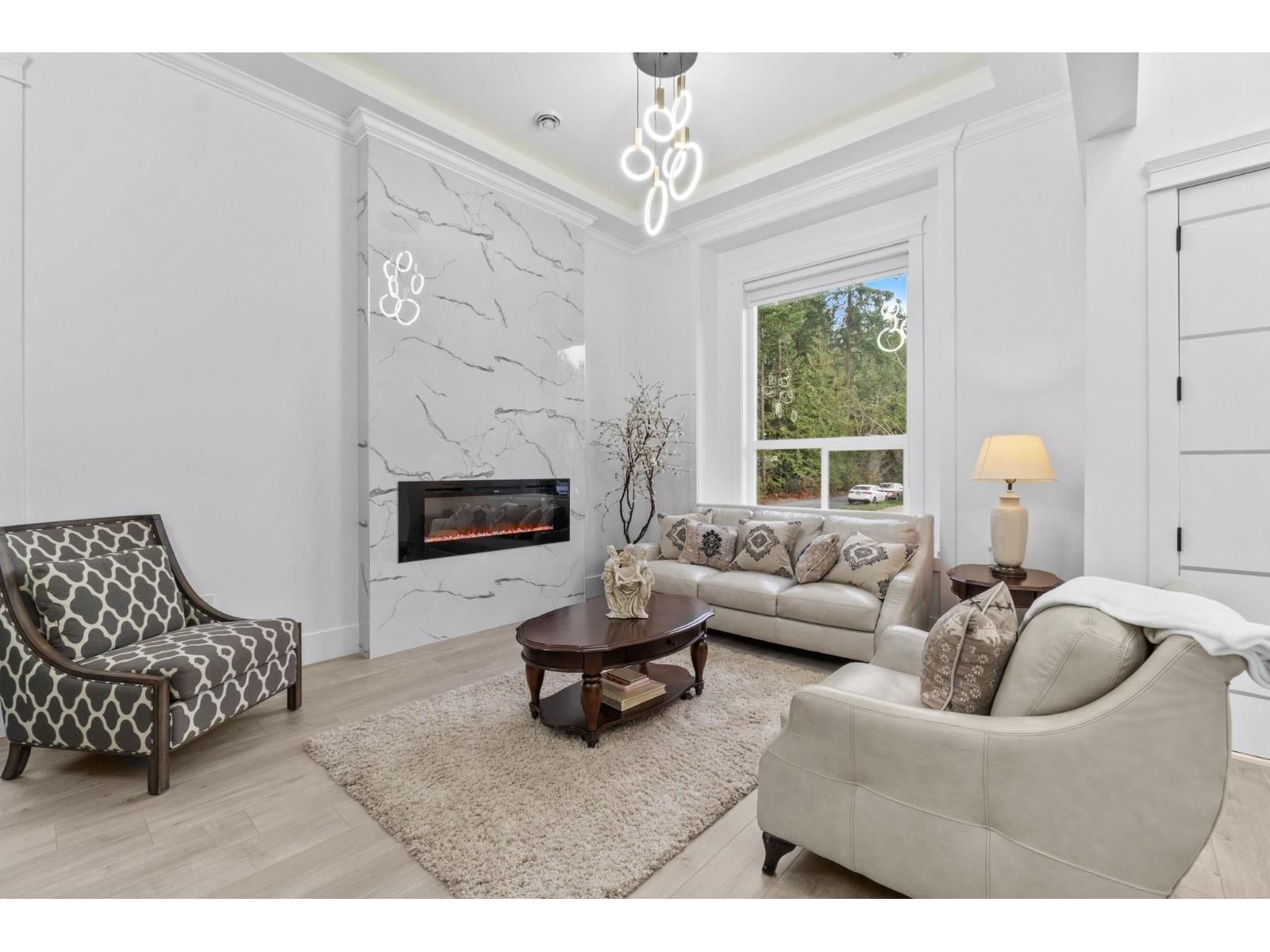 2731 201 STREET Image 8