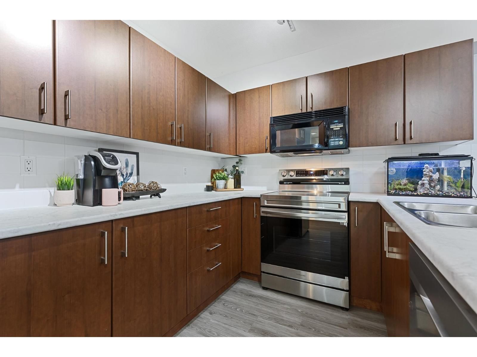 101 - 45555 YALE ROAD Image 12