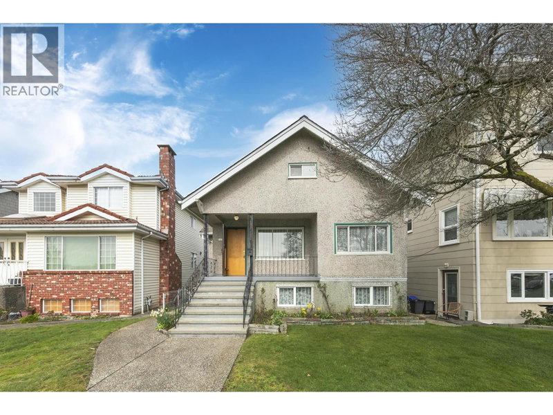 3521 TRIUMPH Street, Vancouver, V5K1V2 | Image 2