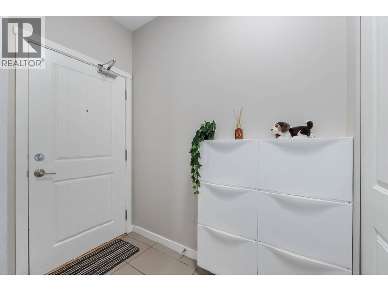 404 - 22290 NORTH Avenue, Maple Ridge, V2X8Z8 | Image 2