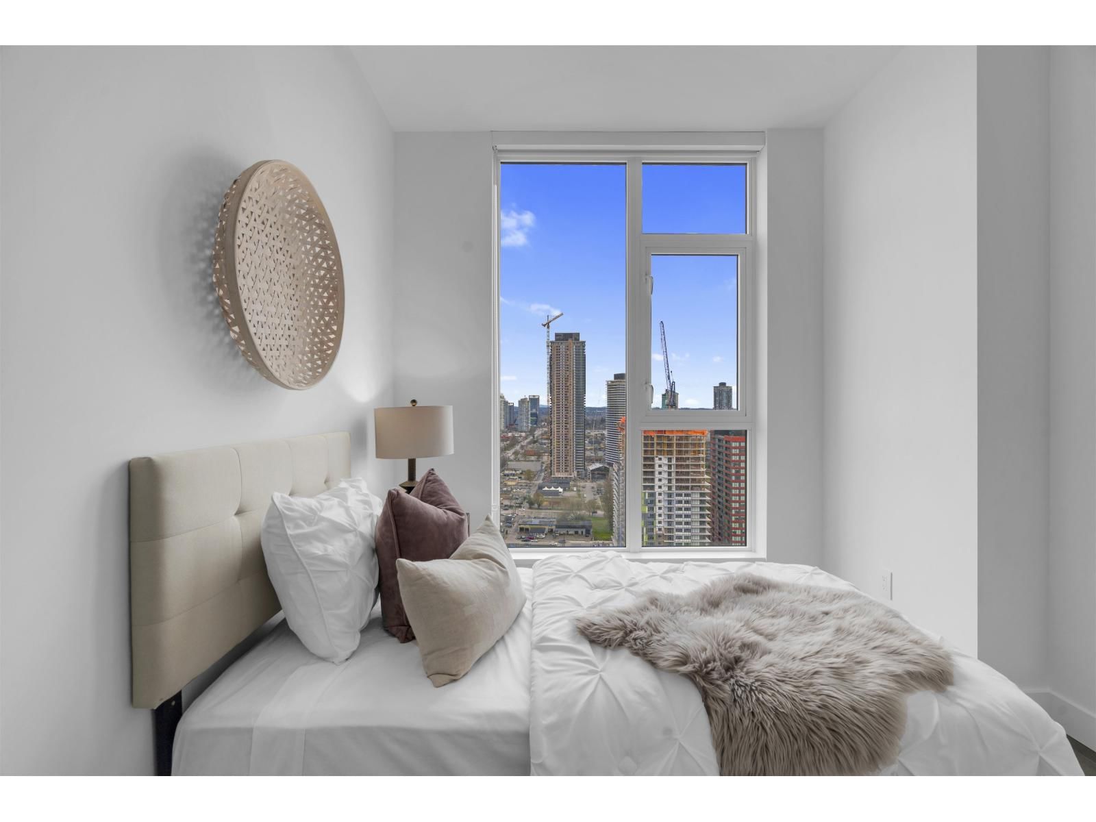 2405 - 10750 135A STREET Image 13