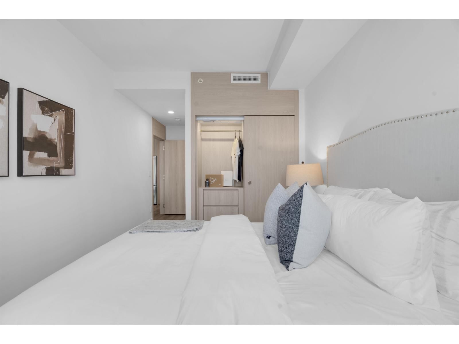 2405 - 10750 135A STREET Image 23