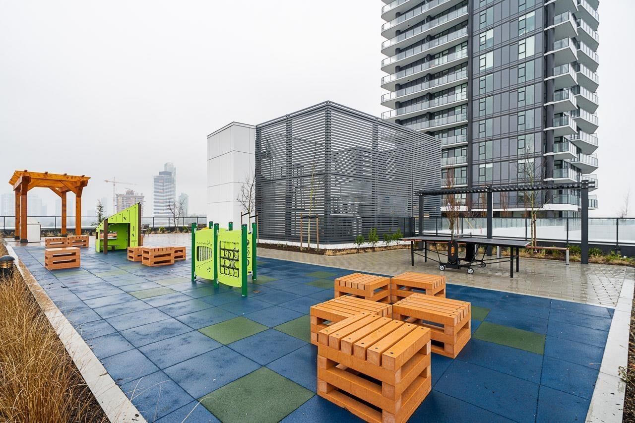 2405 - 10750 135A STREET Image 26