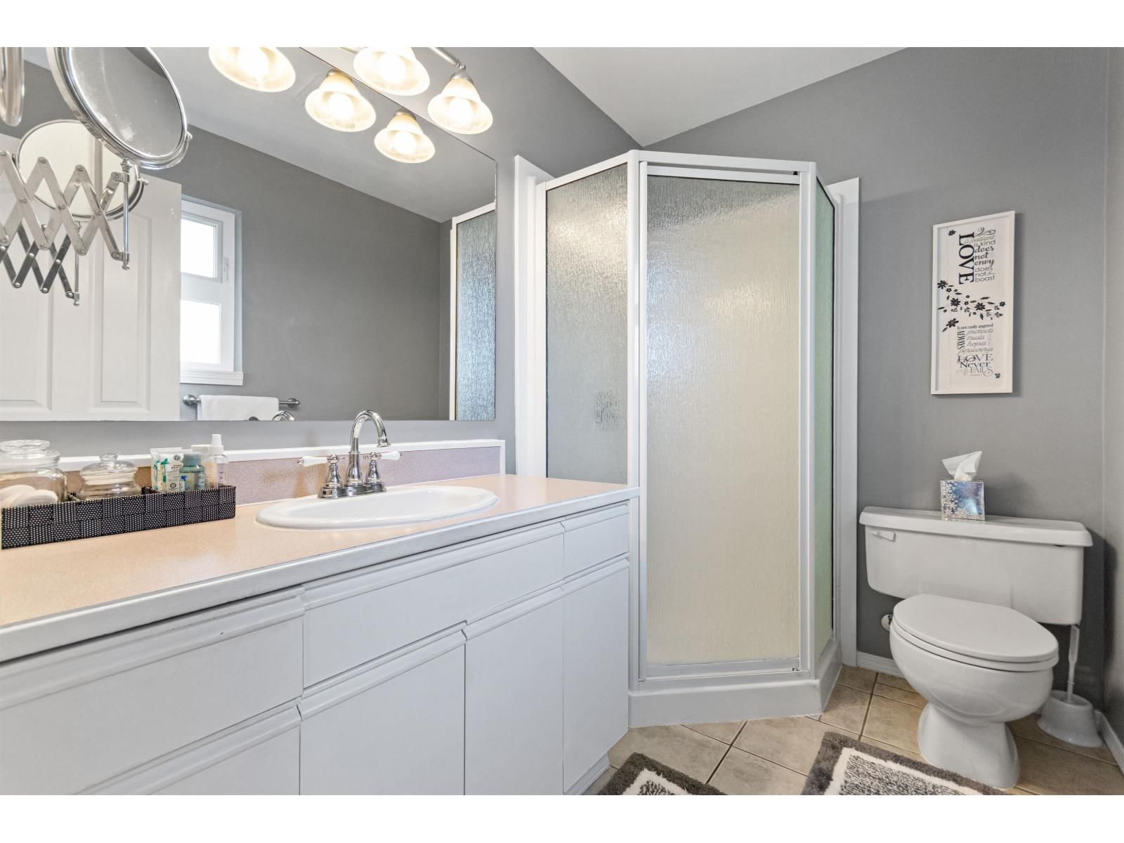 780 OLSON AVENUE Image 33