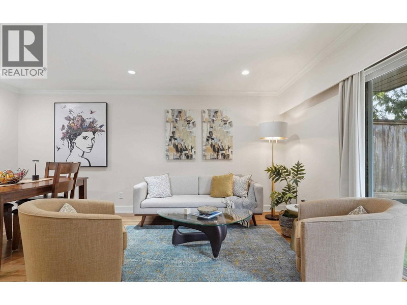 2329 MOUNTAIN Highway, North Vancouver, V7J2N2 | Image 2