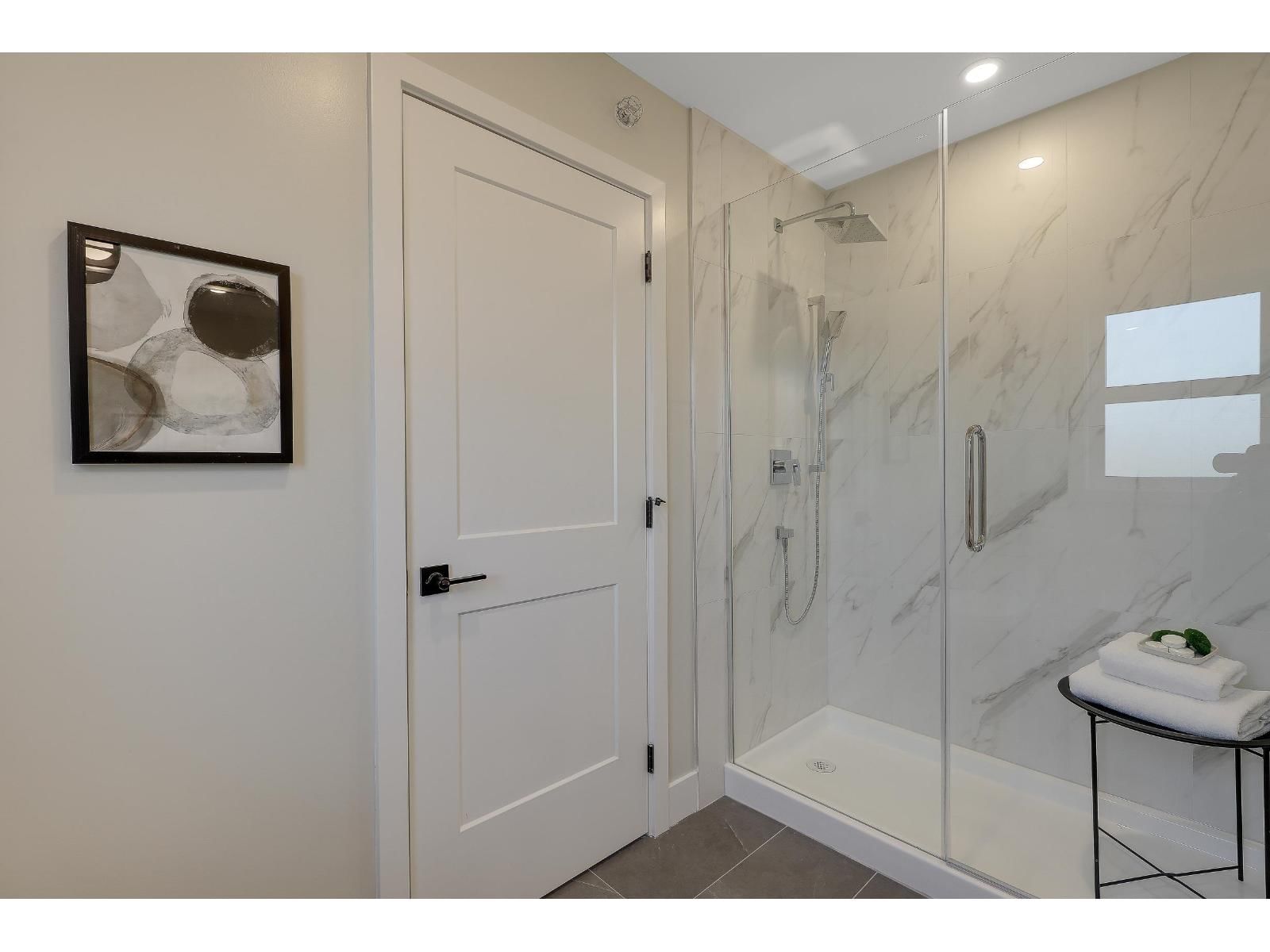 7756 196 STREET Image 20