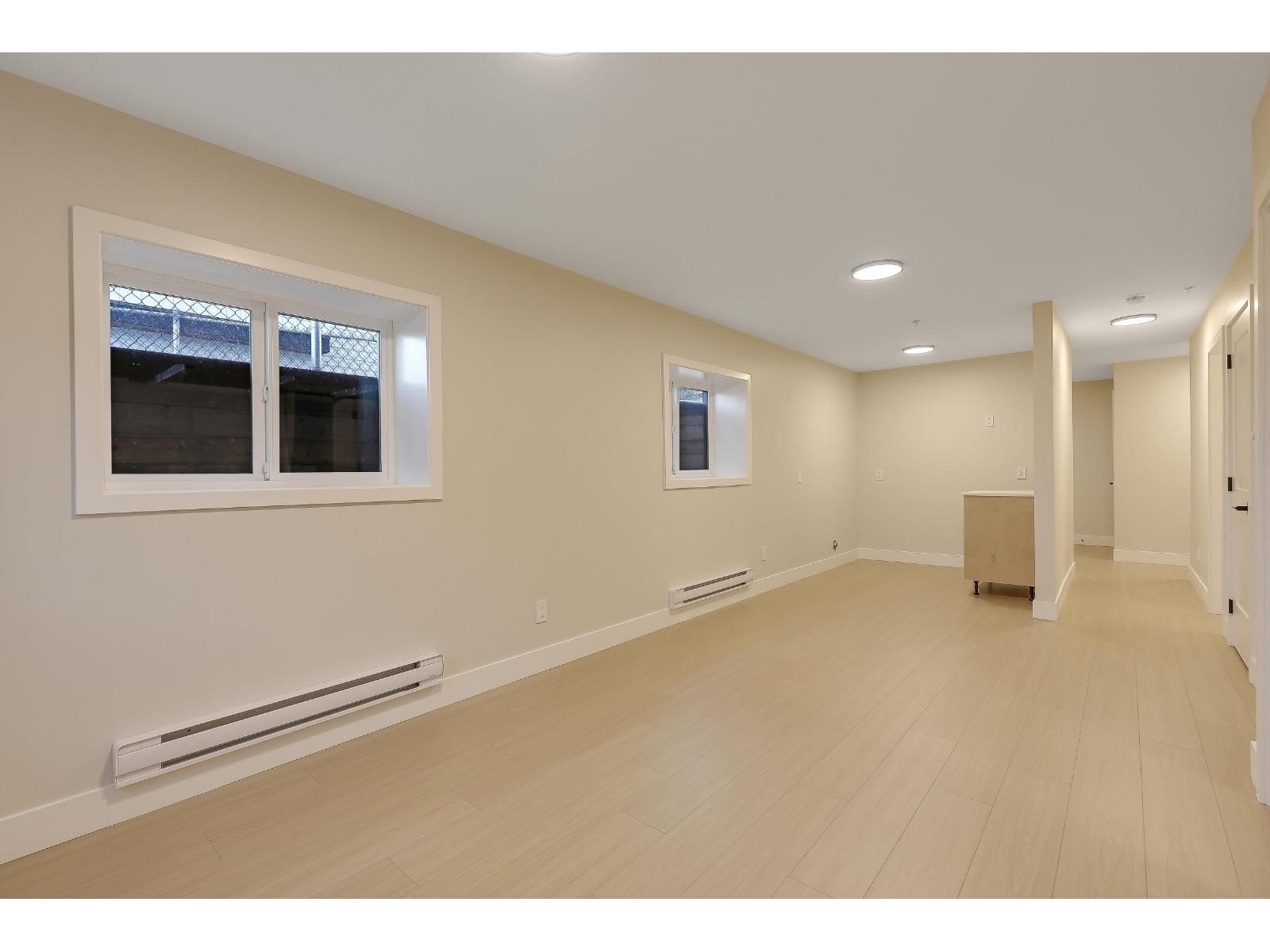 7756 196 STREET Image 27