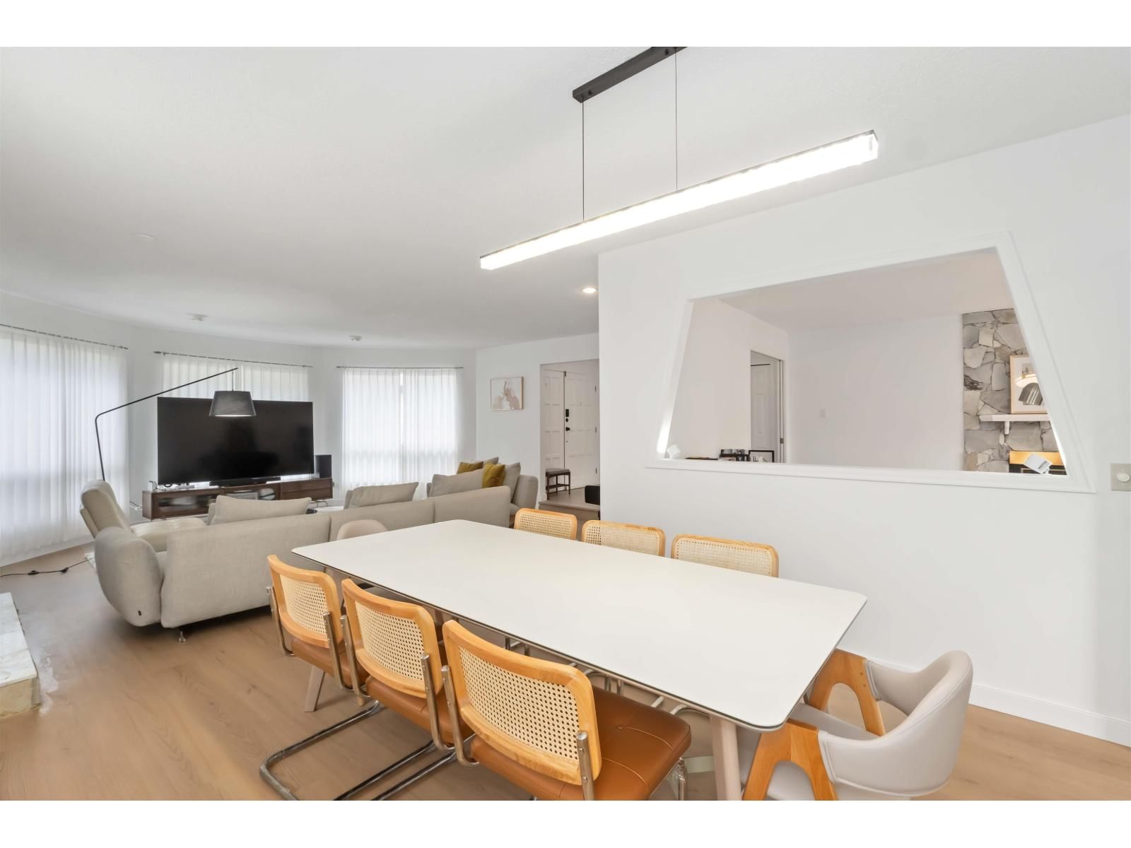 14082 20 AVENUE Image 10