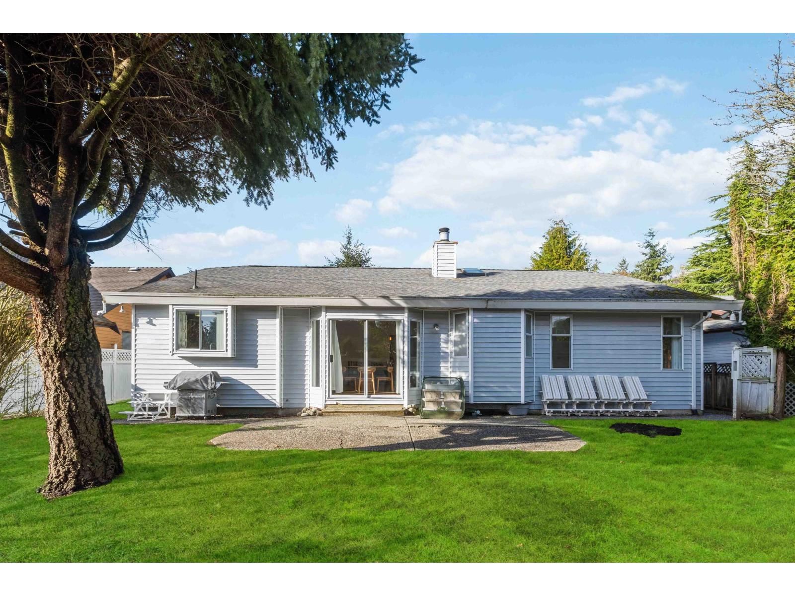 14082 20 AVENUE Image 27