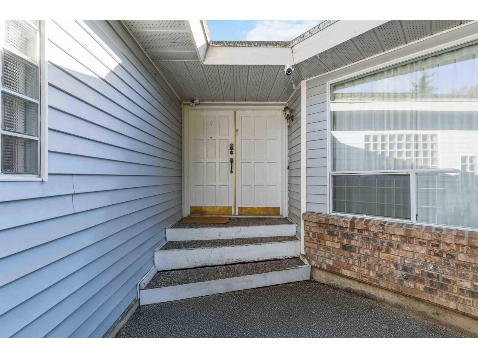 14082 20 AVENUE Image 3