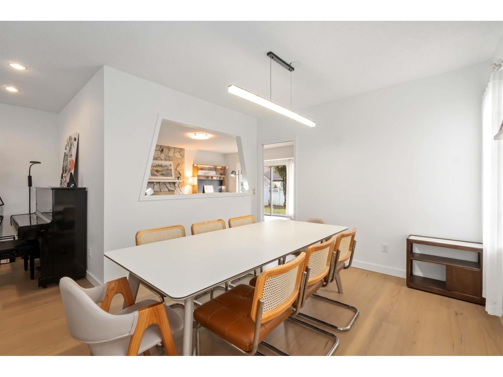 14082 20 AVENUE Image 9