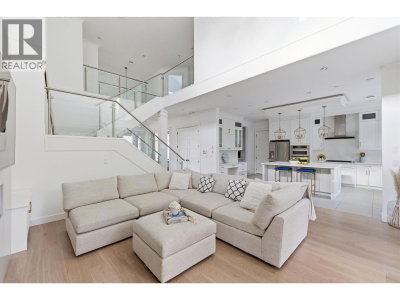 12530 241 Street | Maple Ridge British Columbia | Slide Image Thirteen