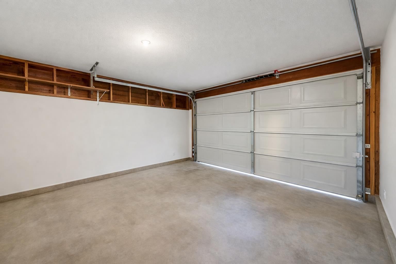 32763 BADGER AVENUE Image 22