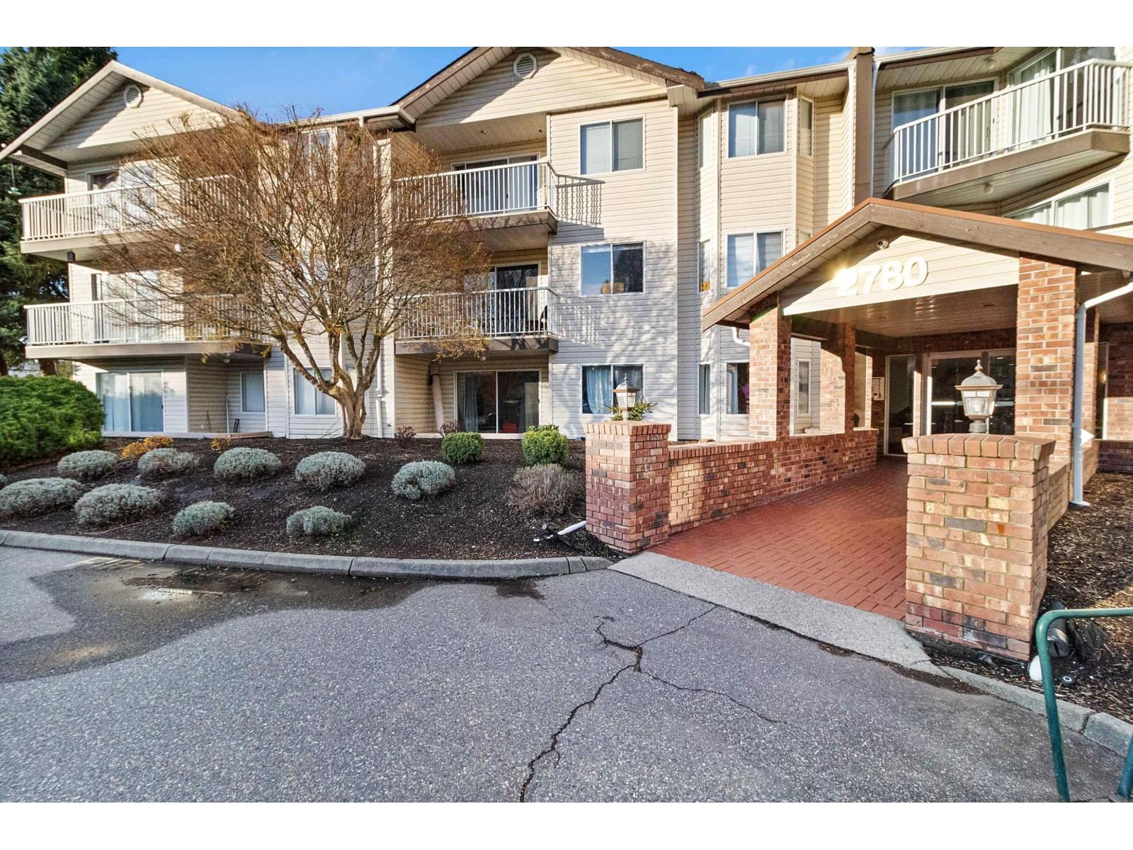 101 - 2780 WARE STREET Image 6