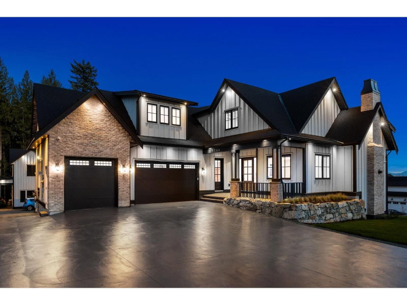 9700 GOUGH Terrace Mission British Columbia, V2V 7E5 - 8 Bedrooms Home For Sale