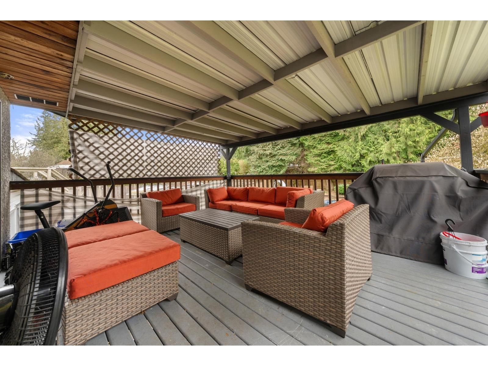 20272 46A AVENUE Image 36