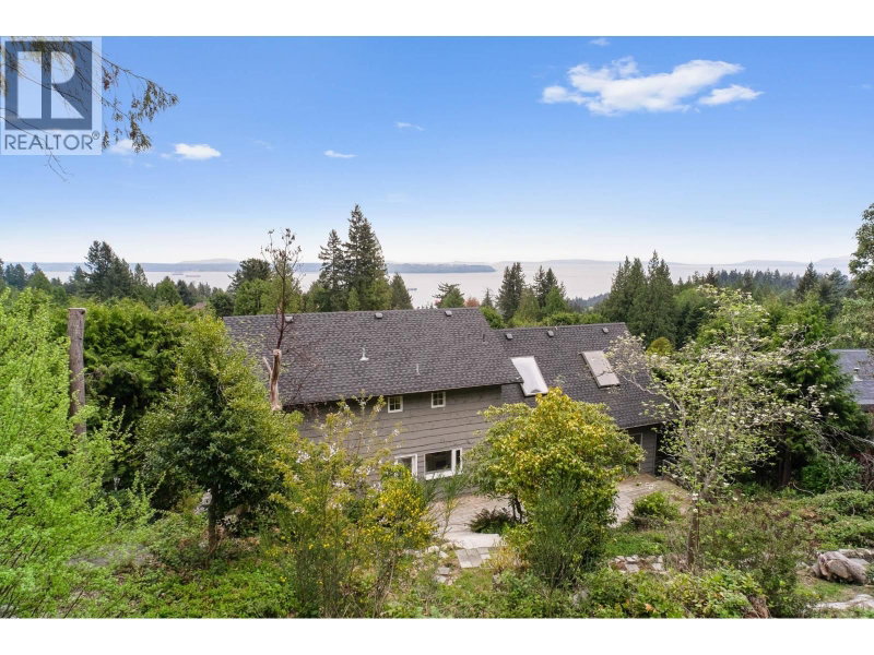 4607 WOODGREEN Drive West Vancouver British Columbia, V7S 2V4 - 4 Bedrooms Home For Sale
