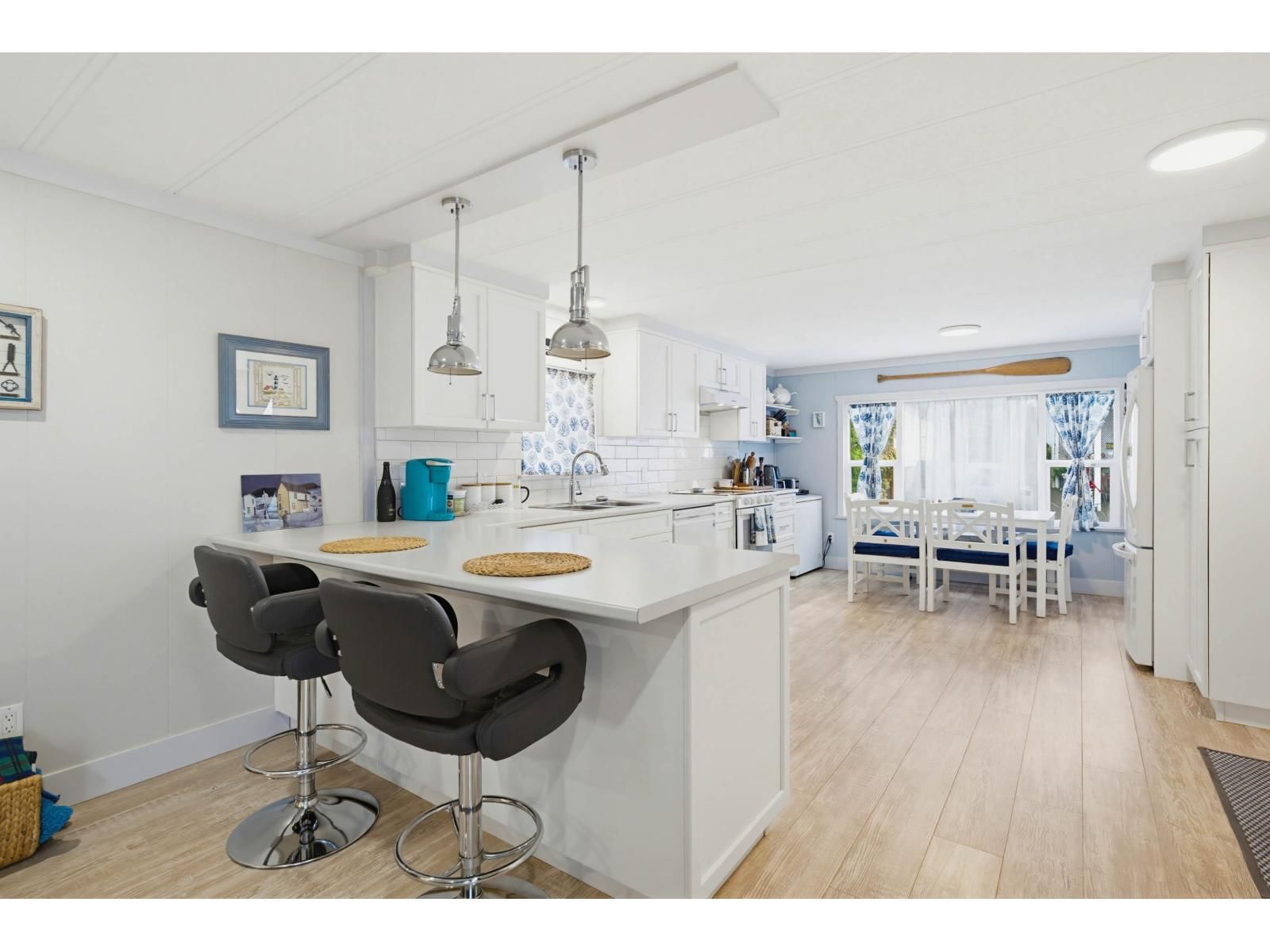 182 - 3665 244 STREET Image 9