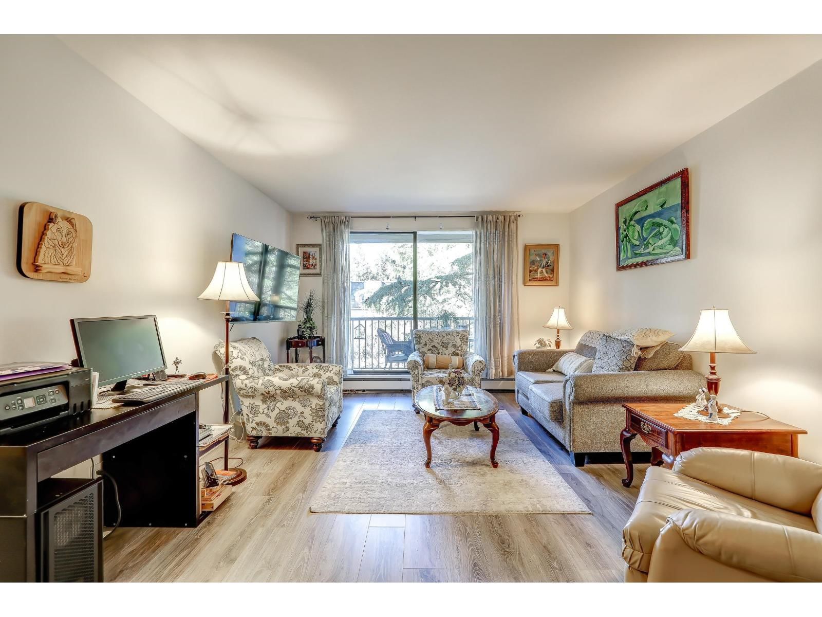 205 - 1740 SOUTHMERE CRESCENT Image 2