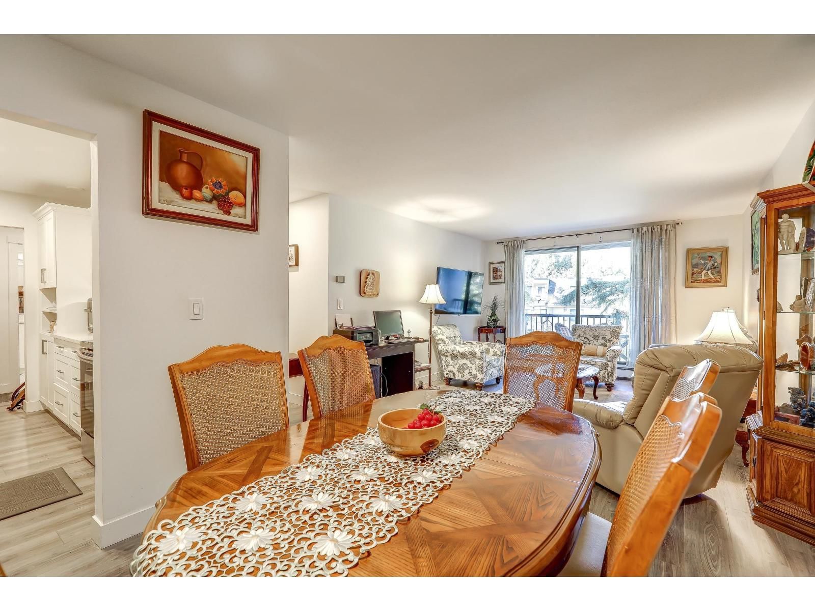 205 - 1740 SOUTHMERE CRESCENT Image 20