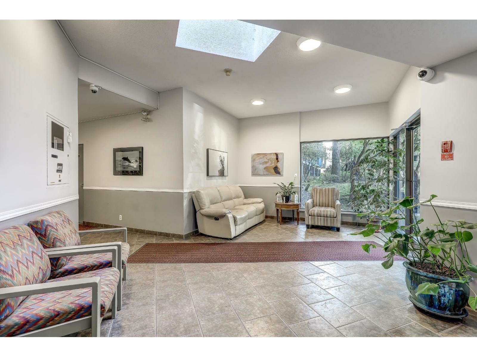 205 - 1740 SOUTHMERE CRESCENT Image 28