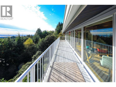 510 ST. ANDREWS Road | West Vancouver British Columbia | Slide Image Sixteen