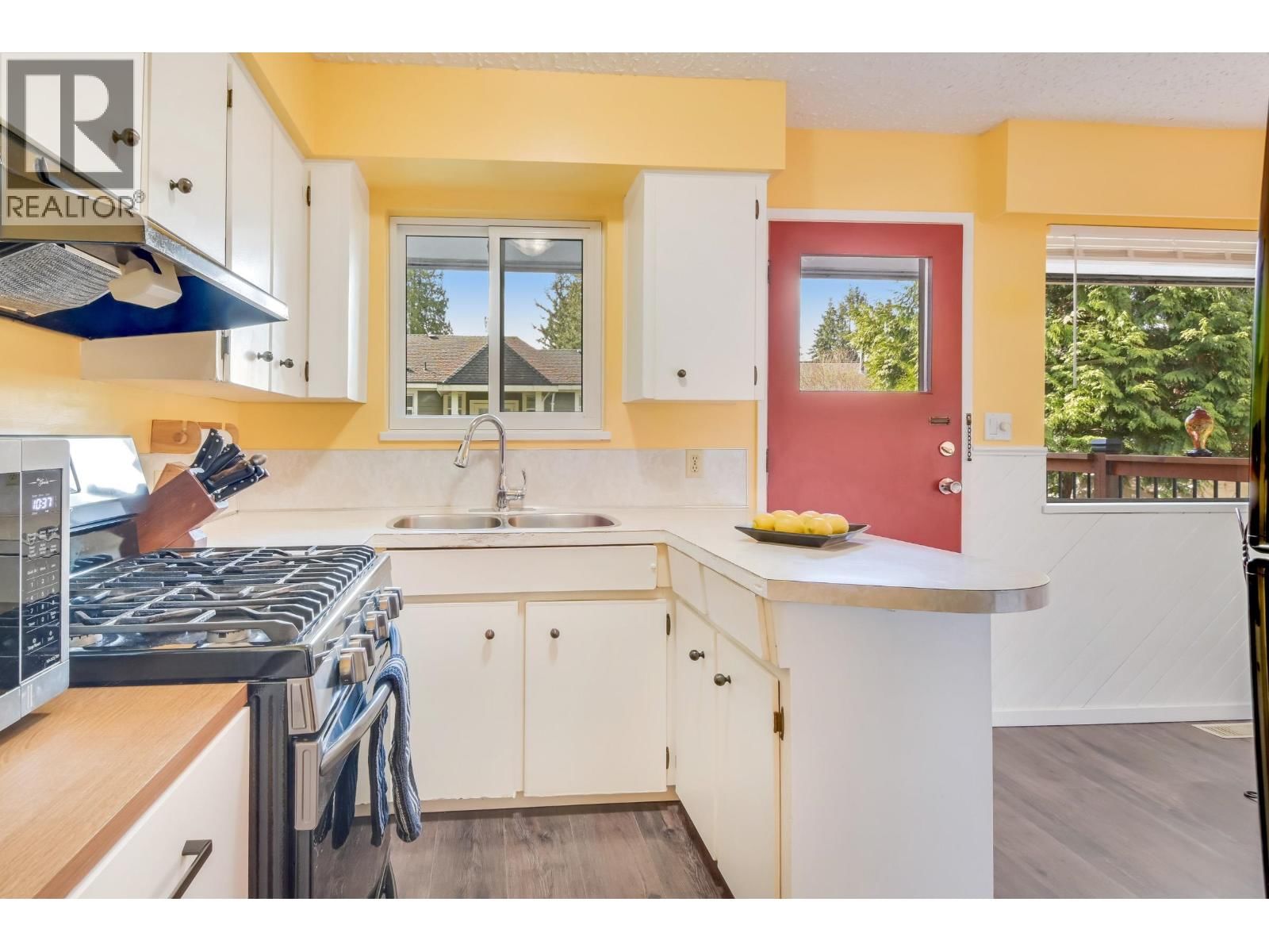 2294 PORTAGE AVENUE Image 10