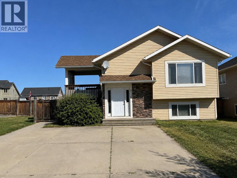 8316 86 Avenue Fort St. John British Columbia, V1J 0G7 - 4 Bedrooms Home For Sale
