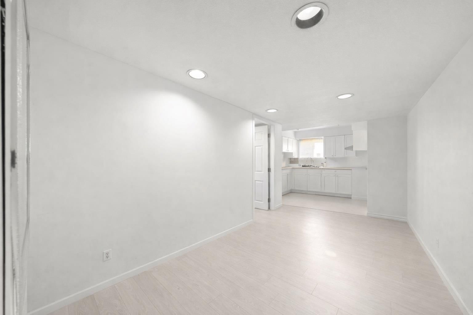 13285 98 AVENUE Image 22